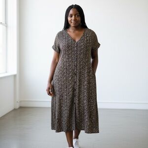 Madewell Black Floral V-Neck Short Sleeve Midi Dress